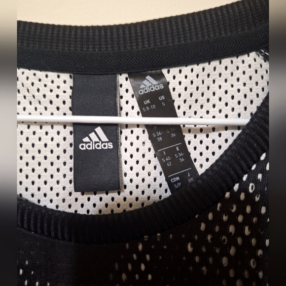 ADIDAS SMALL ID Mesh Crop Top black white logo shortsleeved women's - Picture 5 of 7
